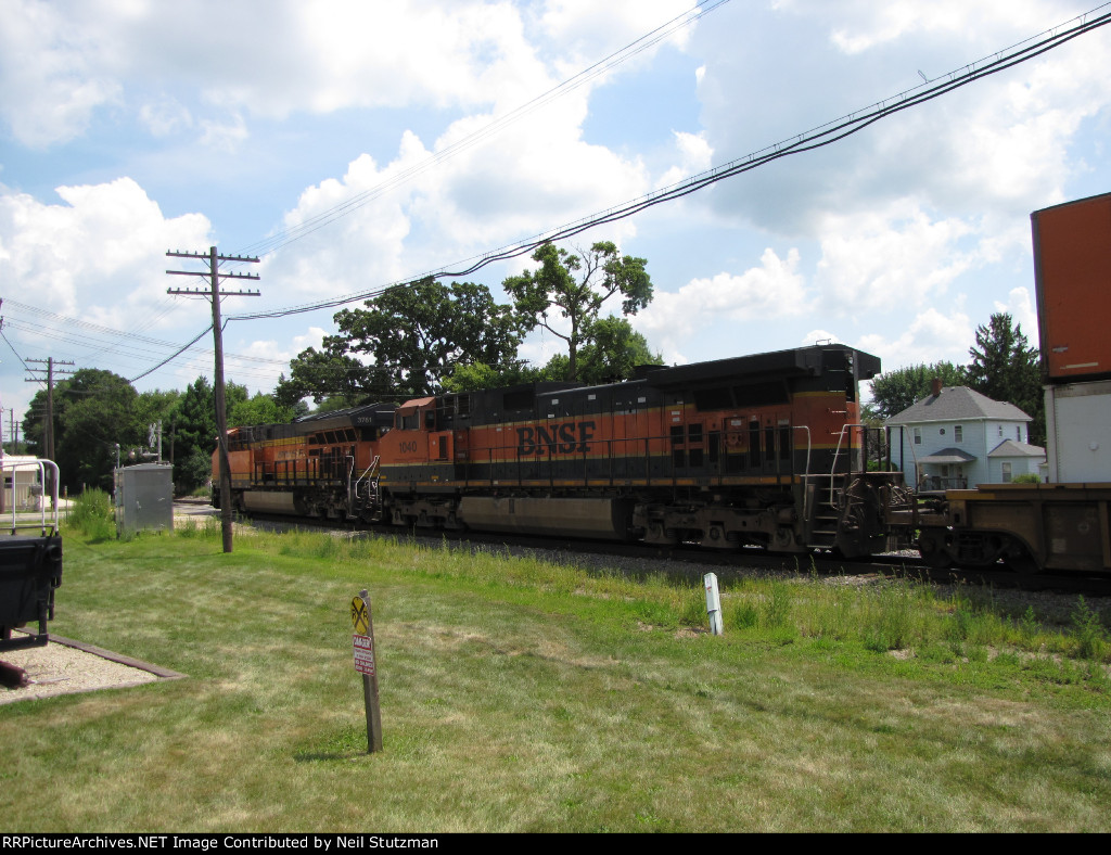 BNSF 1040